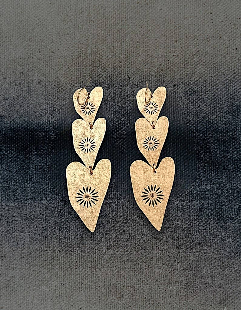 Hearts Cascade earrings by Gulushu