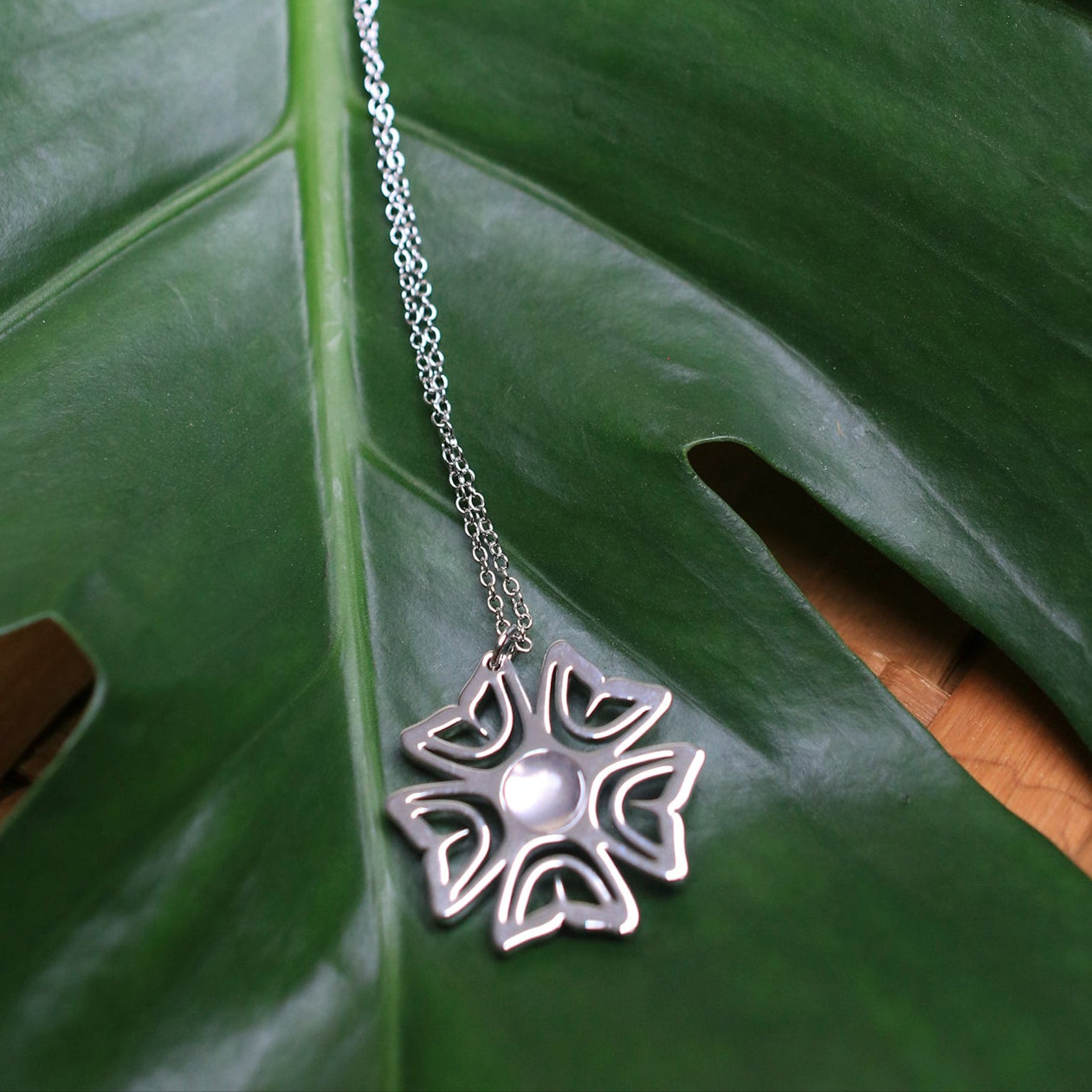 CCW | Necklace | Wild Rose Sovereign