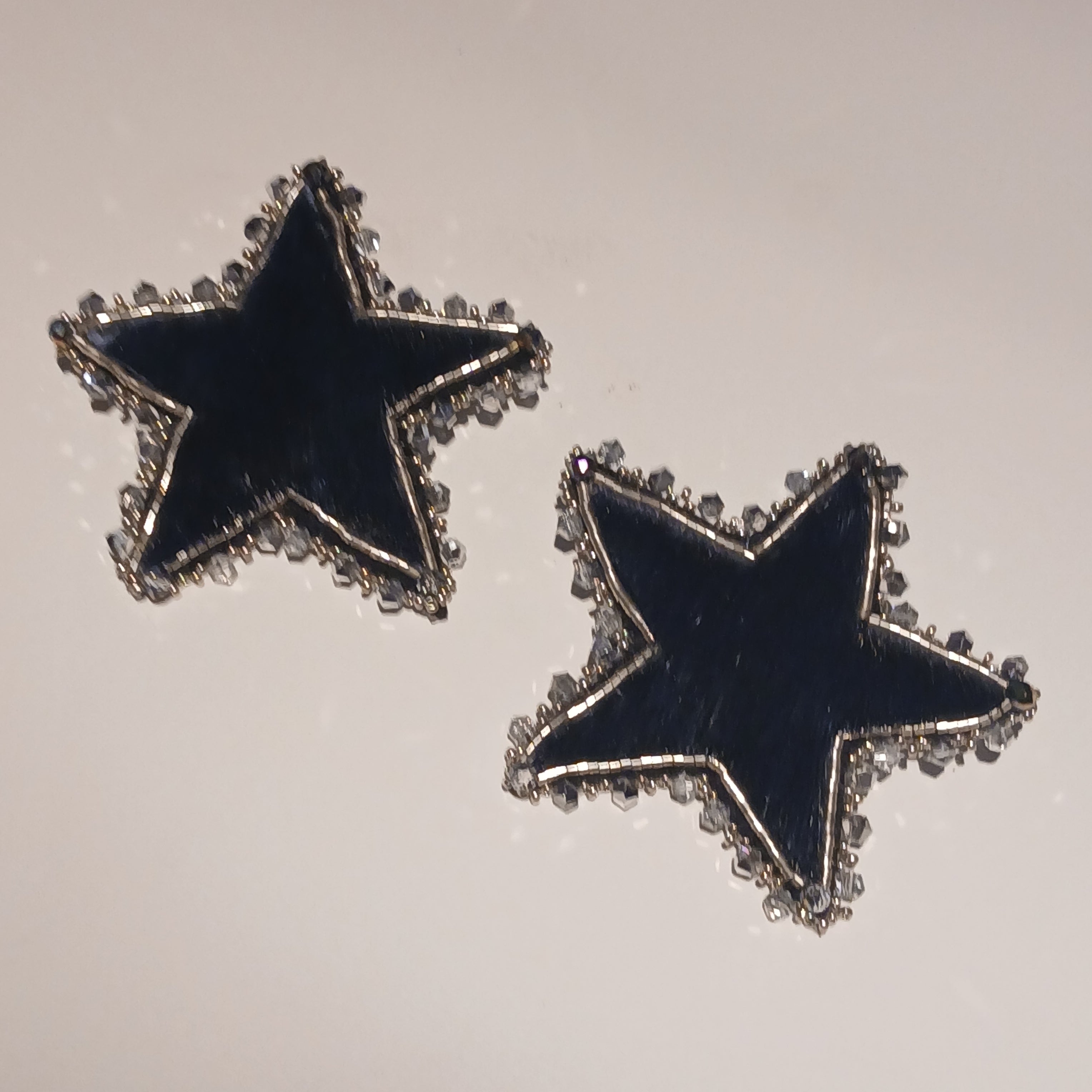 NT | Earrings | Seal-skin Star posts