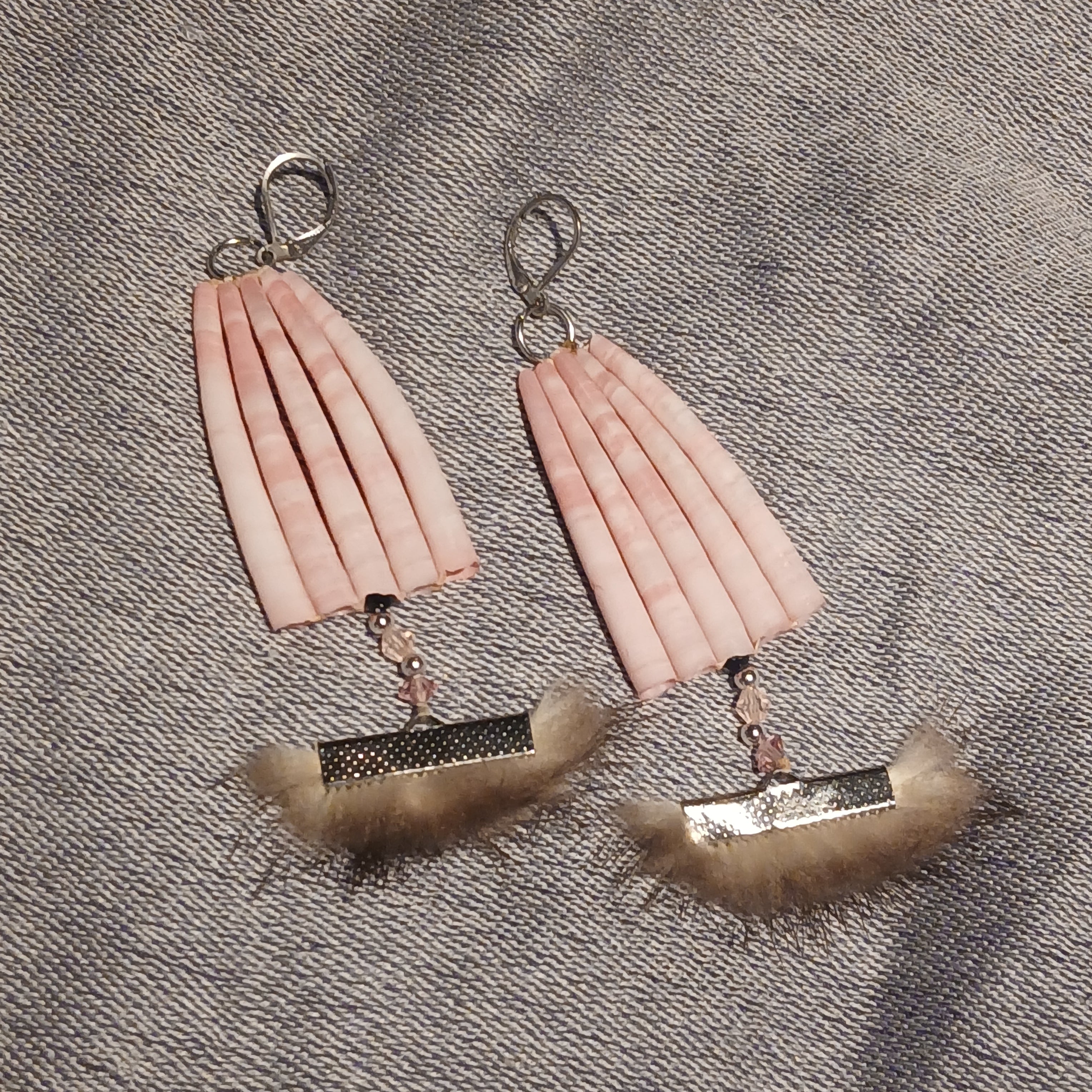 GC | Earrings | Pink Dentalium with fur