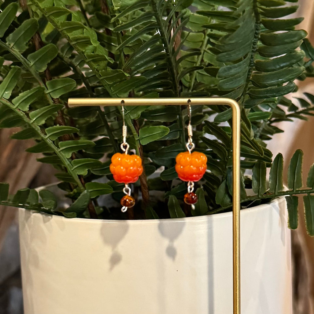 SS | Earrings | Salmonberry