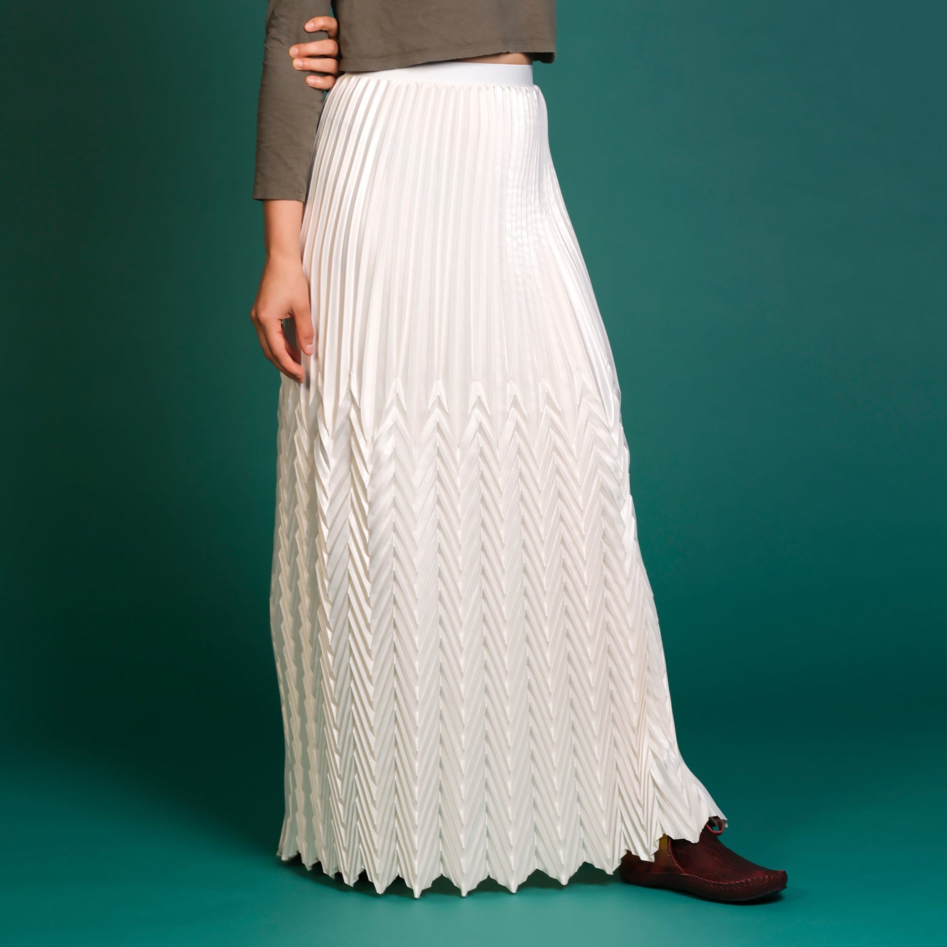LH | Pleated Maxi Skirt | Ivory Asst