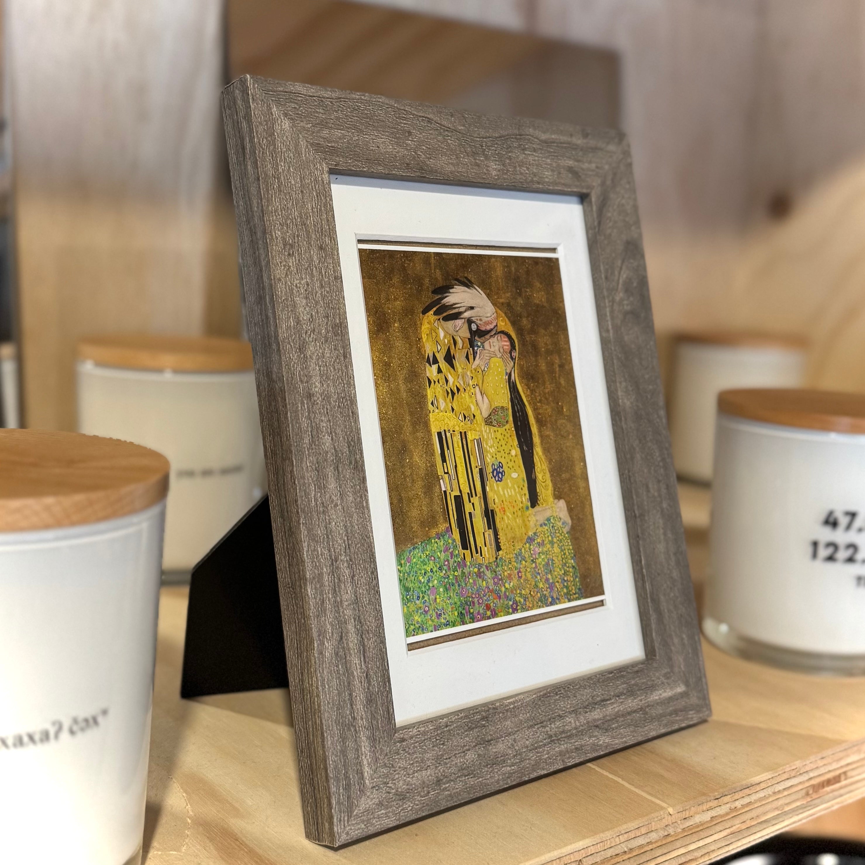 TVHC | Kiss from Above | 4 x 5