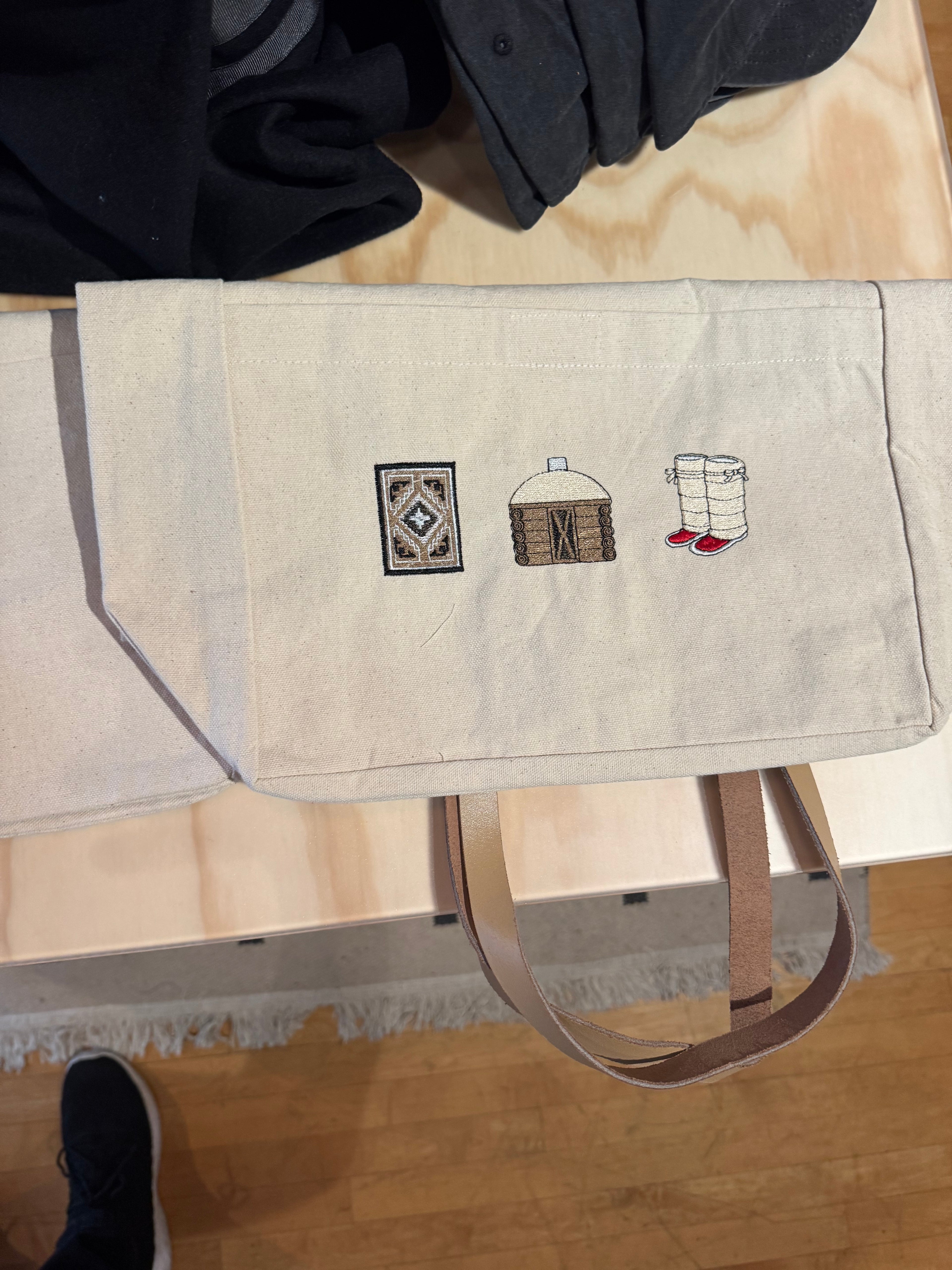 TL | Navajo Culture | Tote