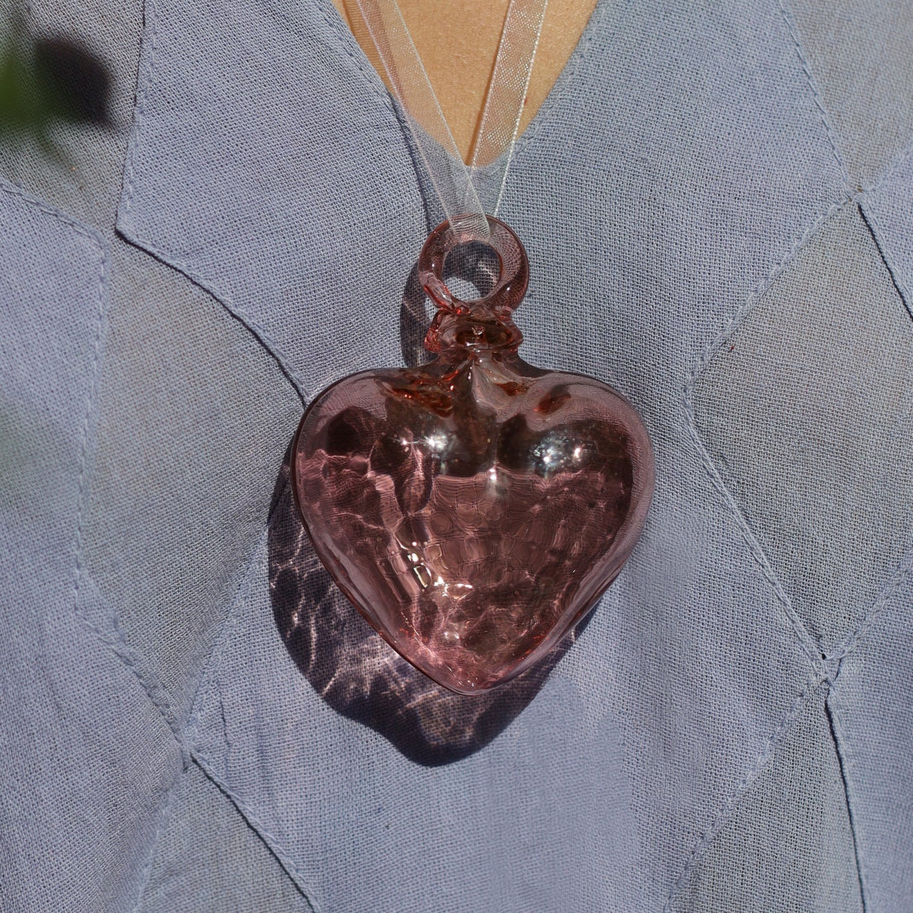 LUZ | Glass Heart  | Black-Sm