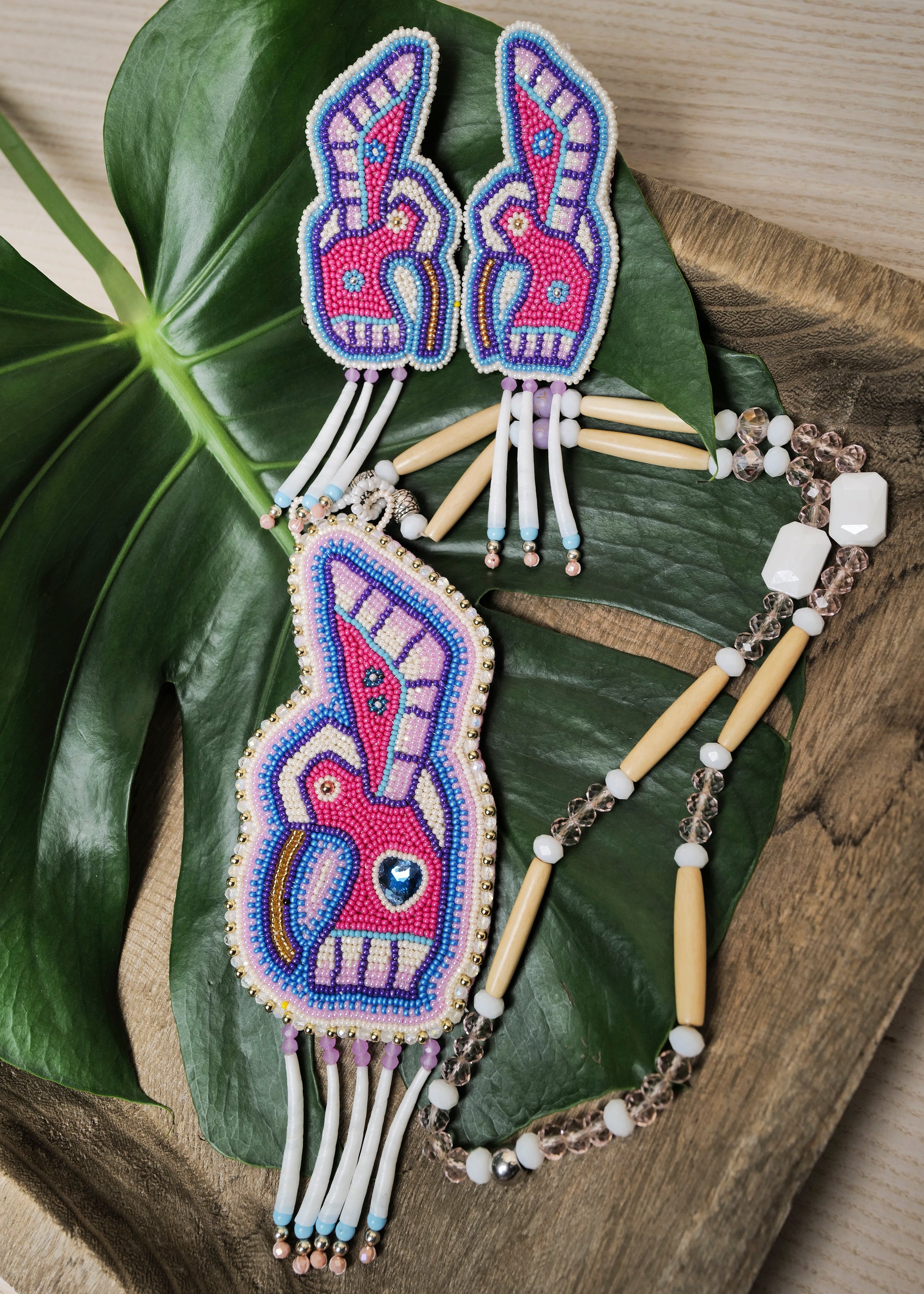 LHW | Beaded Medallion | Hummingbird Pink