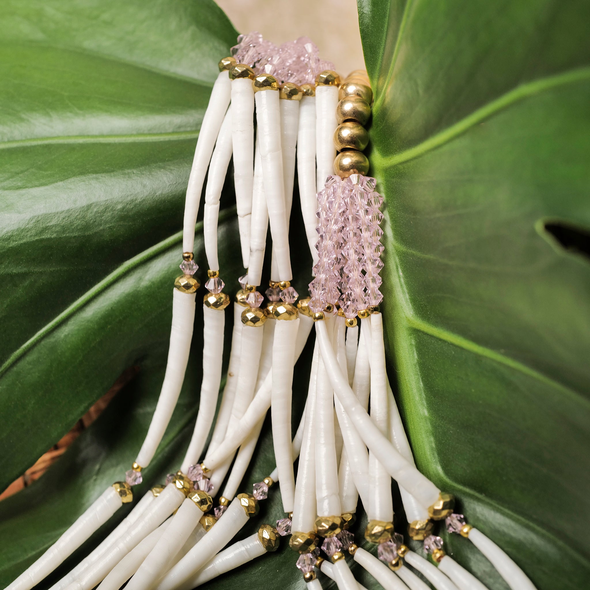 M.J. Designs | ‘Éx̣sex̣s Láatis Dentalium Flower | Necklace
