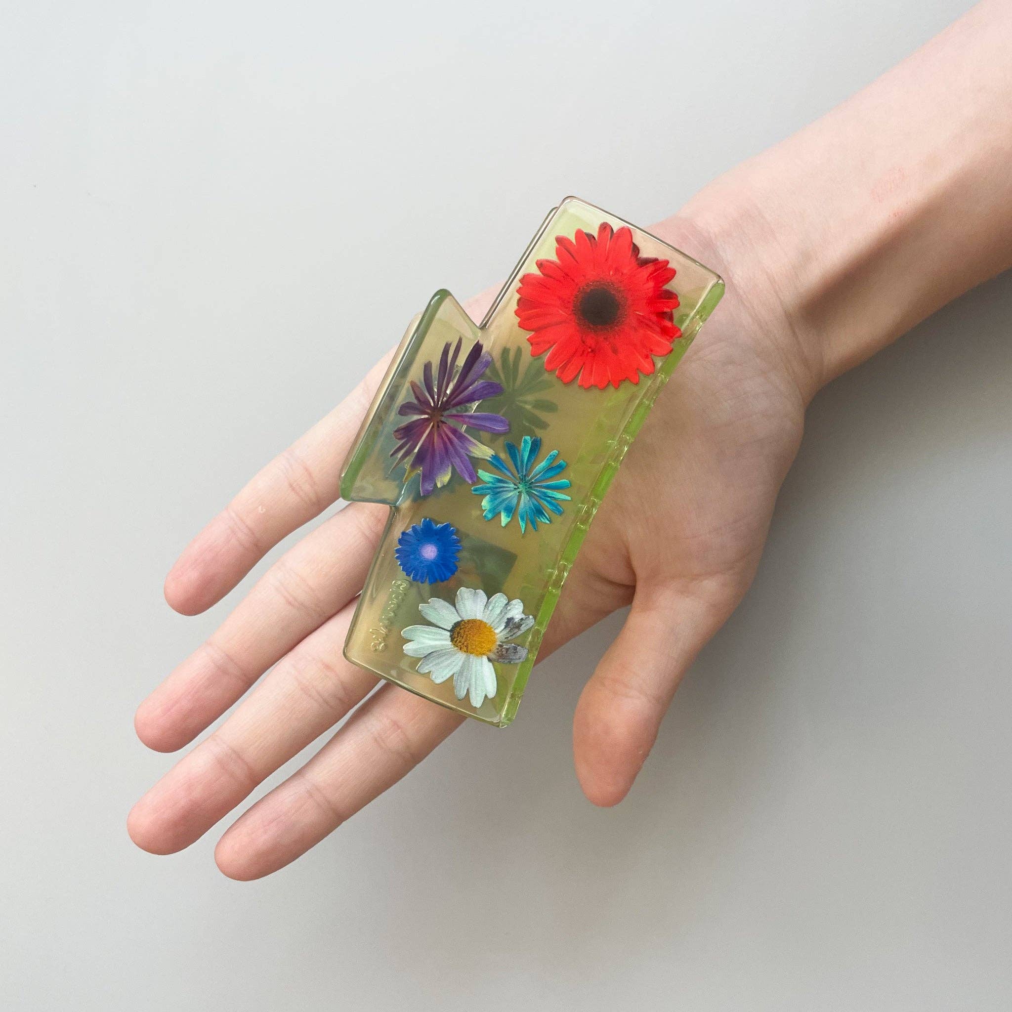 Box Claw in Flower Power by CHUNKS