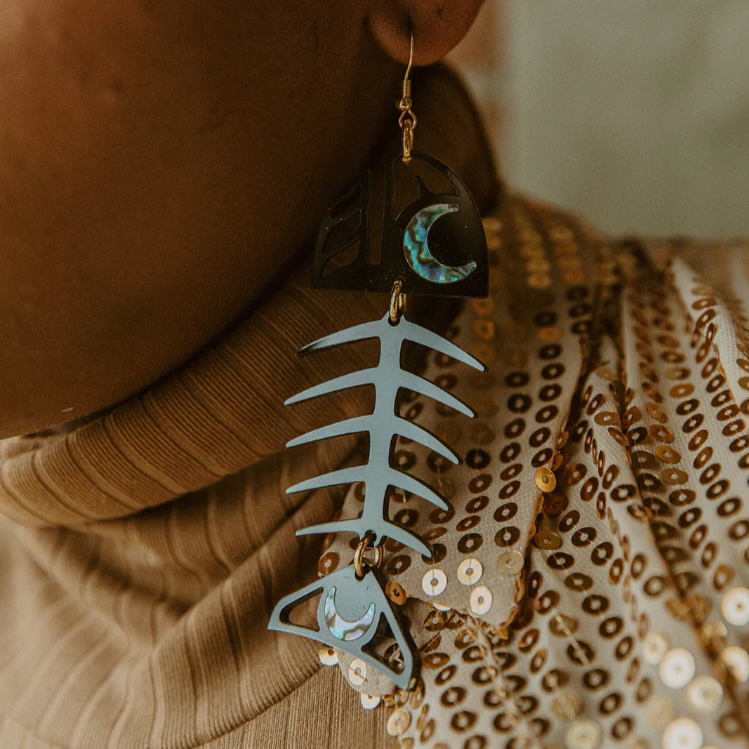CCW | Earrings | Med Salmon